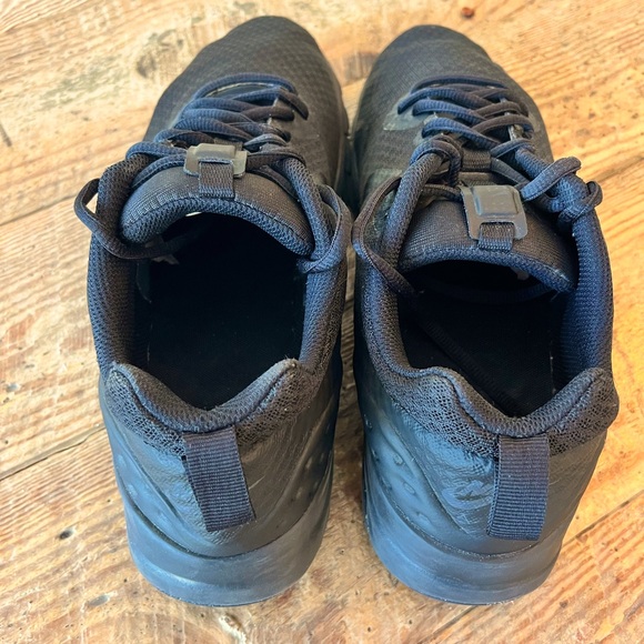 Mens Nike Shoes all Black size 11 - Picture 3 of 4